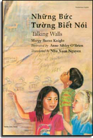 Những Bức Tường Biết Nói - Talking Walls PACIFIC ASIAN PRESS