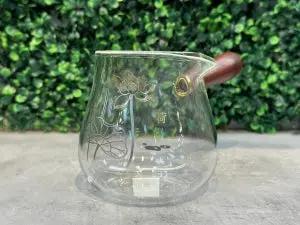 Tống Thủy Tinh Quai Gỗ VN