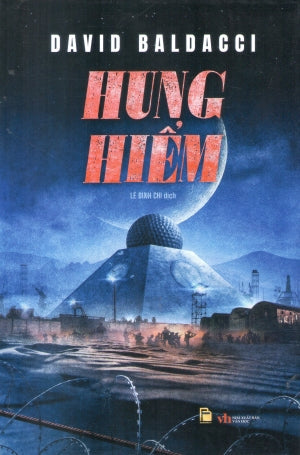 Hung Hiểm (Bìa Cứng) / Walk The Wire (Memory Man) Văn Học (V.Thư)
