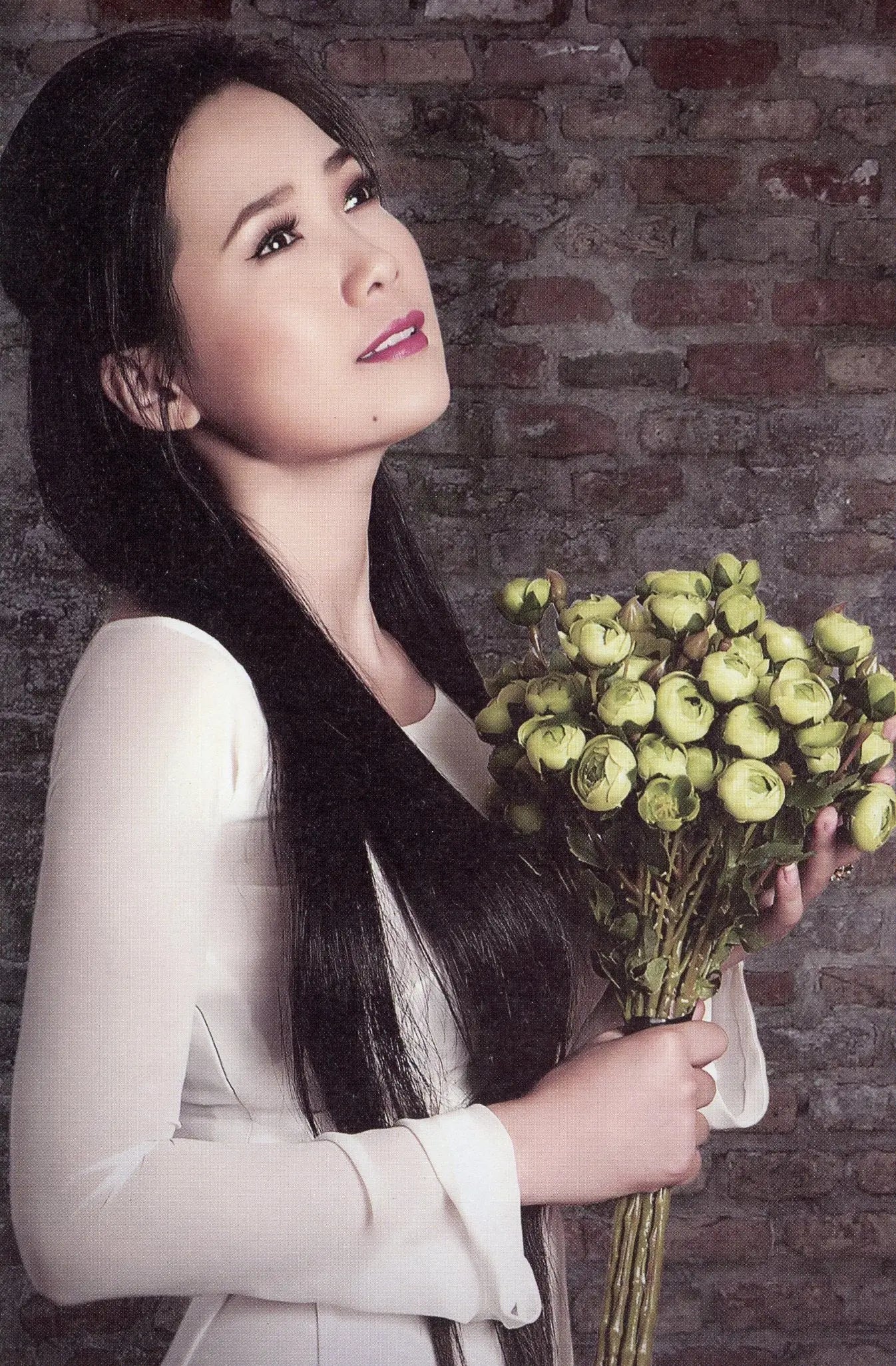 Khúc Nhạc Tình - Hoàng Nhung (CD + Hình ảnh) Hoang Nhung